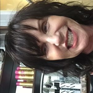 Meet your Posher, Victoria